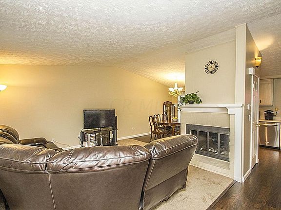 4th image of 4176 Camellia Ct