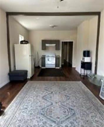 2nd image of 2312 Touro St
