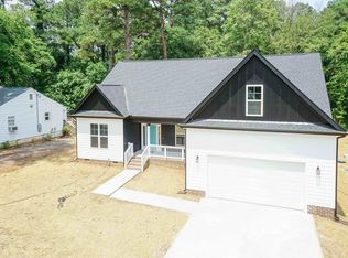 1701 Honeysuckle Rd, Raleigh, NC 27609