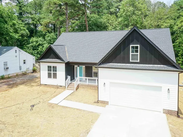 1701 Honeysuckle Rd, Raleigh, NC 27609
