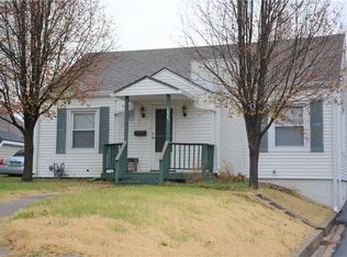 1825 S Hedges Ave, Independence, MO 64052