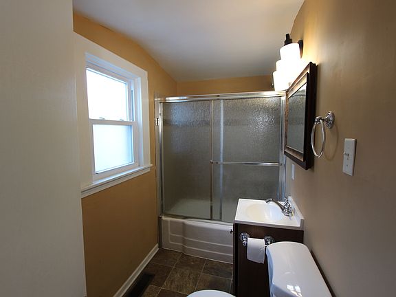 5th image of 107 S Du Bois Ave