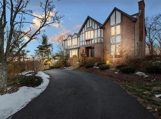 1001 Tall Trees Dr, Pittsburgh, PA 15241