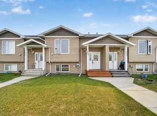 308 N 10a St, Lethbridge County, AB T0L1S0