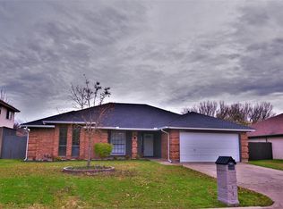 6403 Berlinetta Dr, Arlington, TX 76001