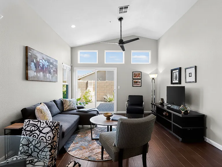 8828 E Riviera Dr — Photo 4