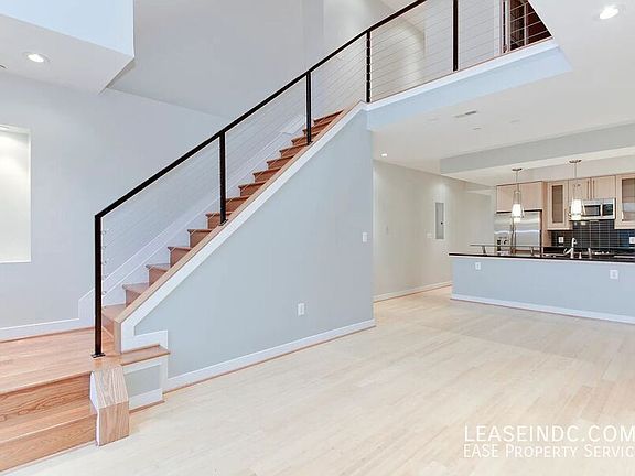3rd image of 233 R St NE Unit A