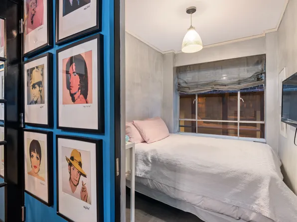 45 West 54th Street image 7 of 9