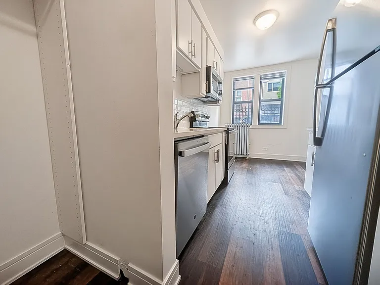 4325 N. Dayton St — Photo 21