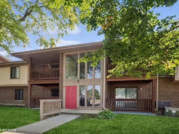 605 Garden Cir Unit 4, Streamwood, IL 60107
