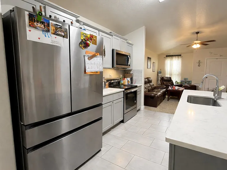 1315 Yellow Rose Ct — Photo 4