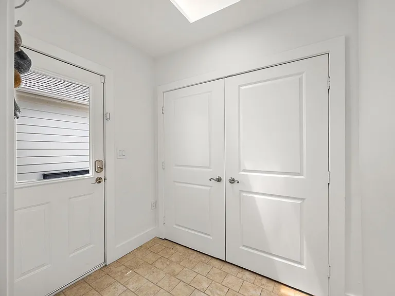 945 Dorothy St — Photo 12