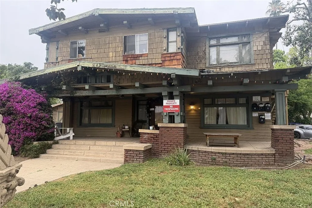 Studio, 350 sqft, $1,700 — Photo 4
