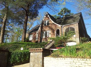 586 S Evelyn Pl NW, Atlanta, GA 30318