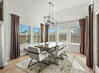 452 Leopold Trl, Waxahachie, TX 75165