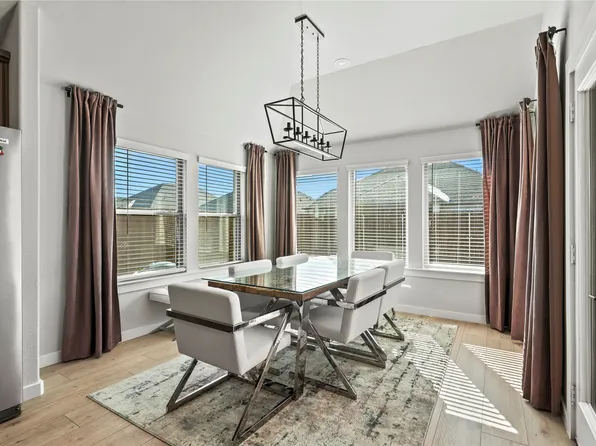 452 Leopold Trl, Waxahachie, TX 75165