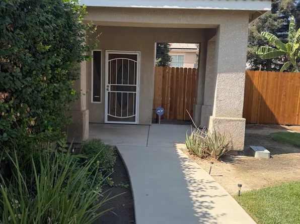 2533 S Stevenson St, Visalia, CA 93277