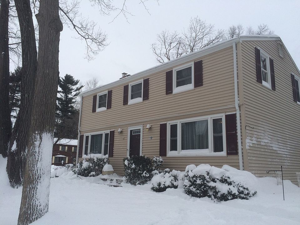 1st image of 18 Briarwood Dr