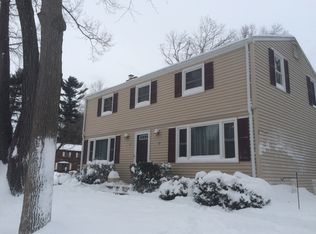 18 Briarwood Dr, Enfield, CT 06082