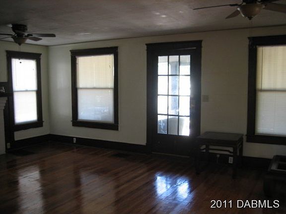 3rd image of 38 S Hollywood Ave