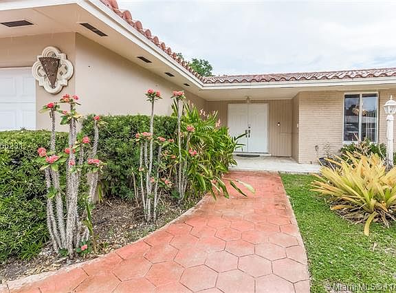 2nd image of 14601 Sabal Dr