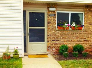 2394 Twin Lakes Dr, Ypsilanti, MI 48197