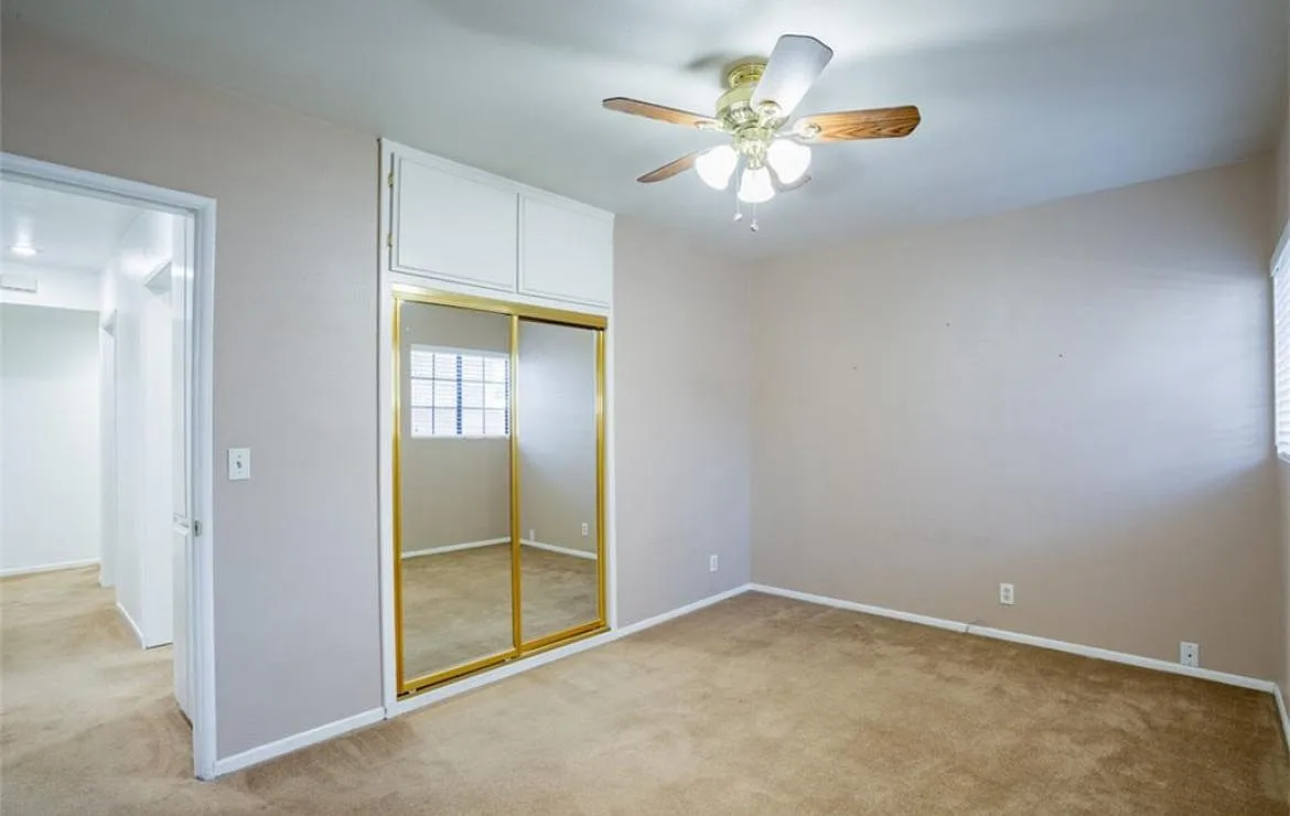 3 bed, 2.5 bath, 1688 sqft, $1,700 — Photo 1