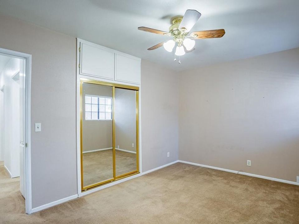 1st image of 927 La Serena Dr