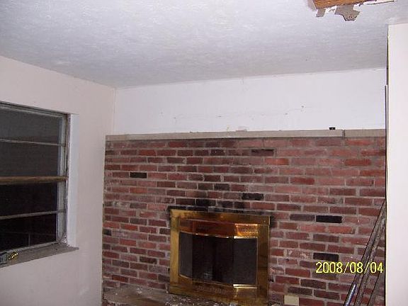 2nd image of 449 W Gimber Ct