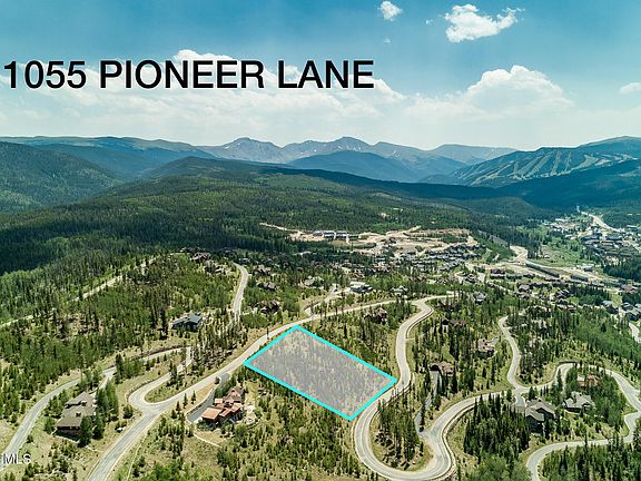 3rd image of 1055 Pioneer Trail