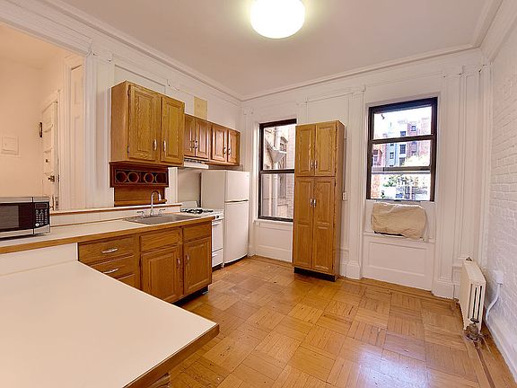 3rd image of 226 3rd Ave #66