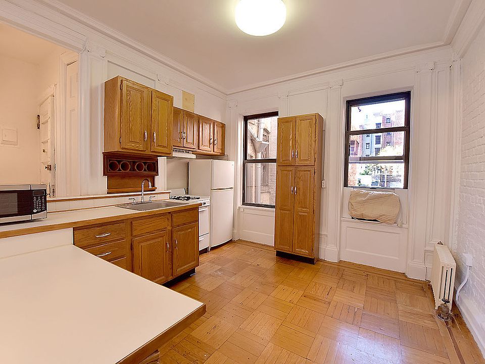 1st image of 151 E 19th St APT 61