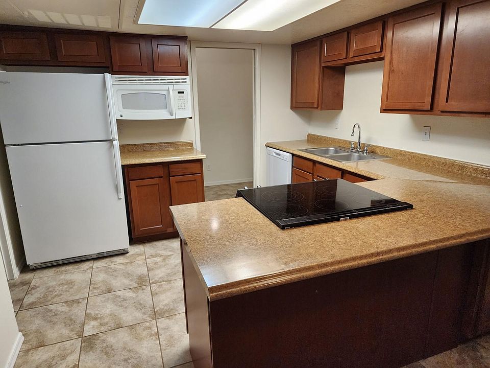 Very Spacious Kitchen!