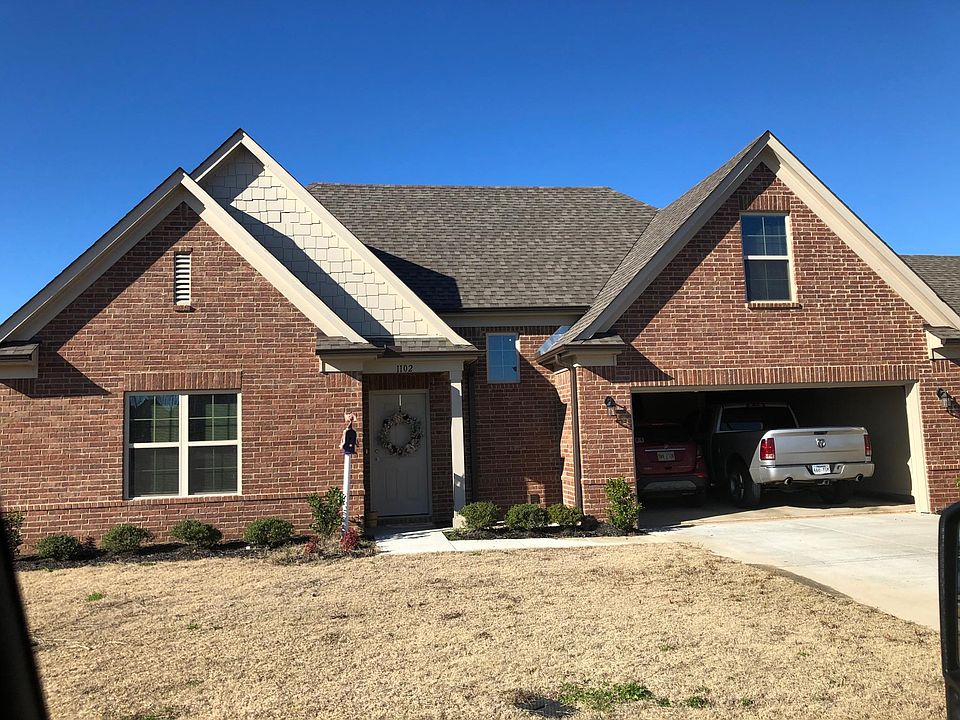 1st image of 1150 River Wood Cir W