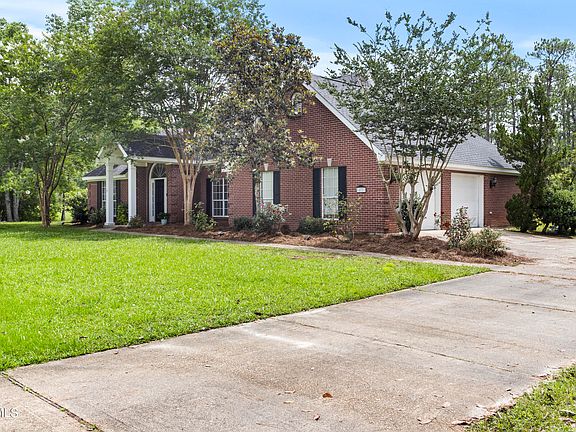 3rd image of 14553 S Country Wood Dr