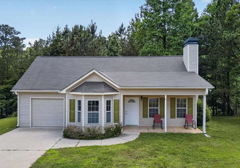 1st image of 304 Black Knob Falls Dr