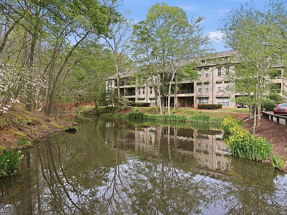 2nd image of 125 Wood Lake Dr Unit 305