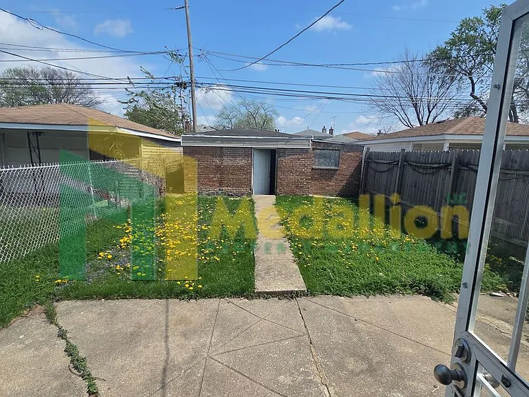 9341 S Parnell Ave — Photo 15