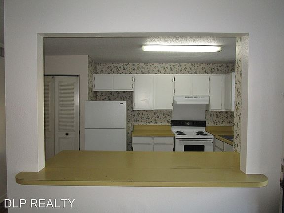 3rd image of 450 Tomoka Ave APT 106