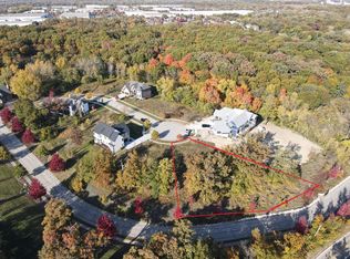 28 Oak Ct, Lemont, IL 60439