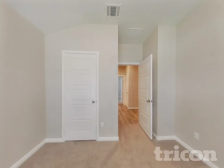 13531 Emerson Way — Photo 9