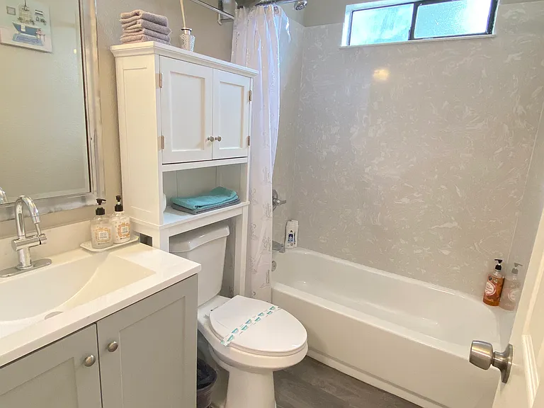 523 B St #1 — Photo 6