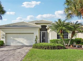 3662 Grand Cypress Dr, Naples, FL 34119