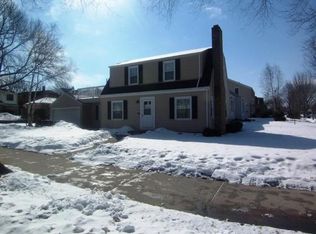 4325 W Cleveland Ave, Milwaukee, WI 53219