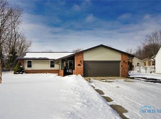 2412 Springmill Rd, Findlay, OH 45840