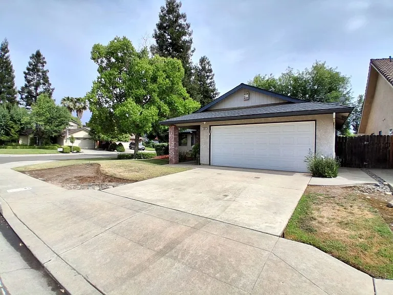 1681 E Shea Dr — Photo 27