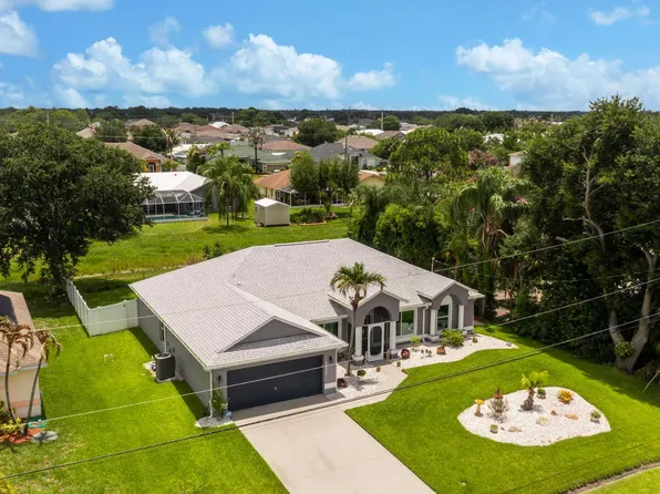 4025 SW Kadlic Street, Port St Lucie, FL 34953
