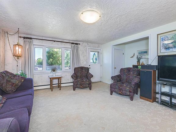 4th image of 304 Badger St