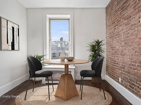 3rd image of 154 W 77th St APT 4R