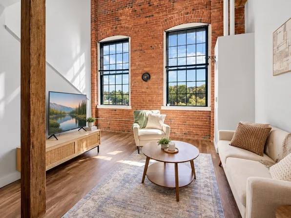48 Water St Unit 405, Worcester, MA 01604